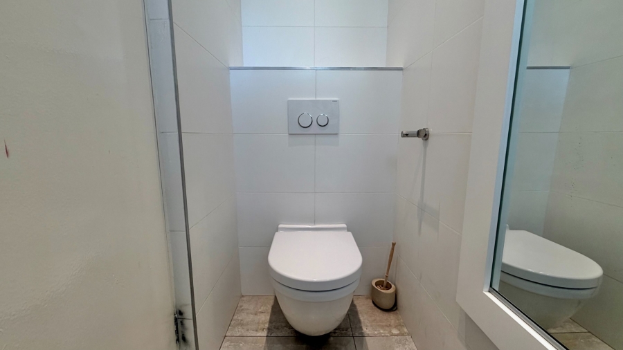 To Let 4 Bedroom Property for Rent in Gordons Bay Village Western Cape